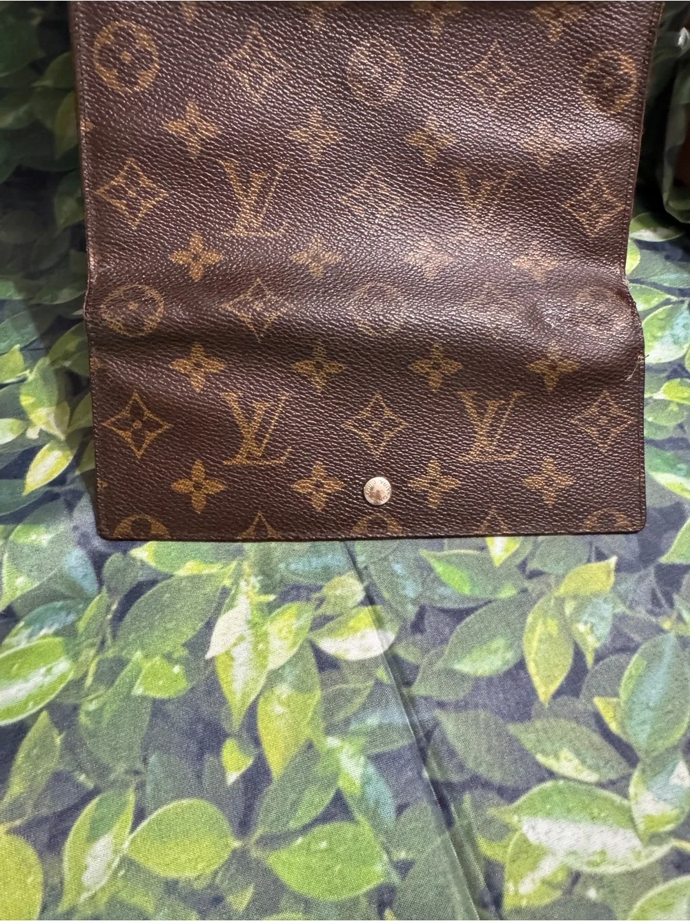Louis Vuitton Monogram Pochette Passport Trifold Wallet